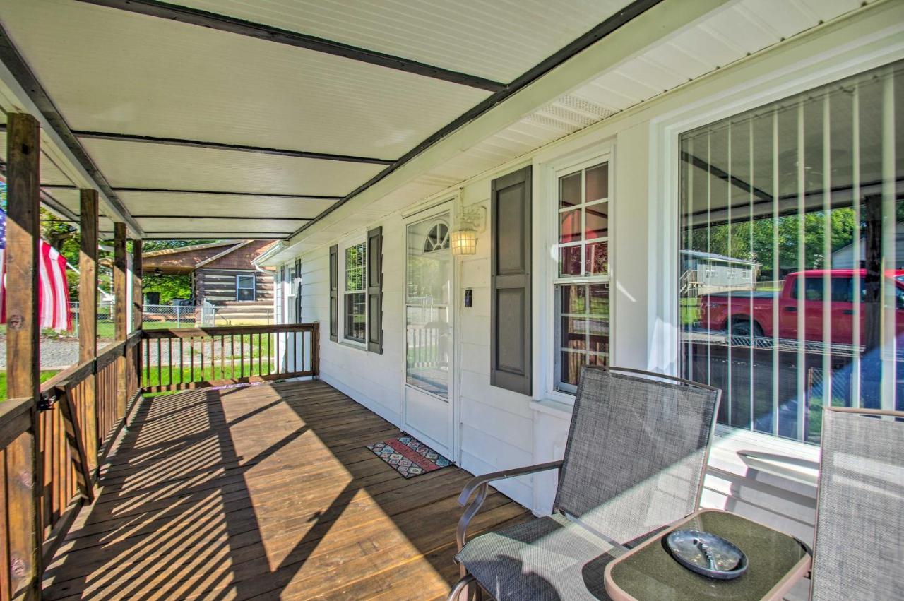 Dog-Friendly Fayetteville Home With Hot Tub! Экстерьер фото